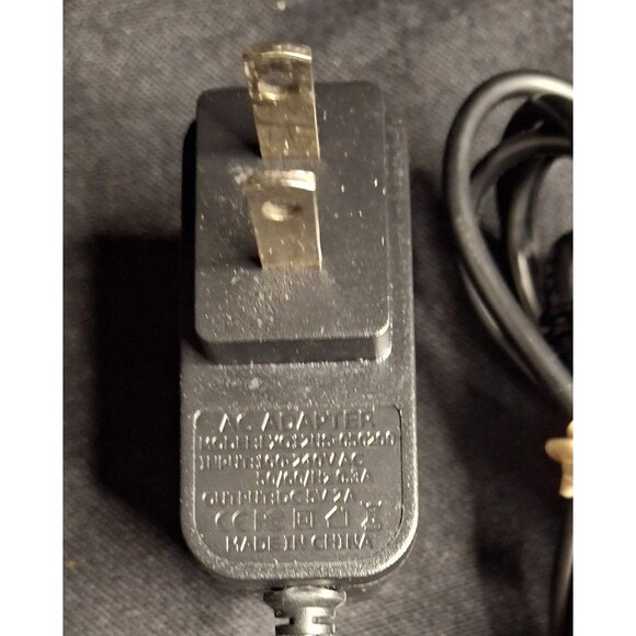 DELL Wireless Printer Adapter 3300 - Untested - Powers On - Picture 4 of 5